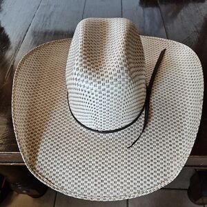 Rodeo King Spotted Sharidan 6/34